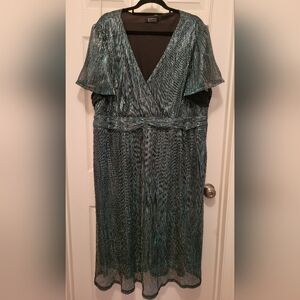 Elegant Green, Shiny Silver Dress